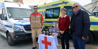 Cruz Vermelha de Faro/Loulé recebe 6 rádios Siresp pelo Inner Circle Golf Society